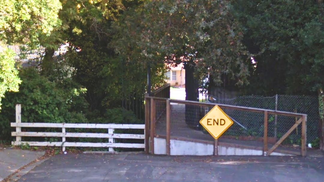 Reconstruction of Pedestrian Bridge on F Street at Alhambra Creek